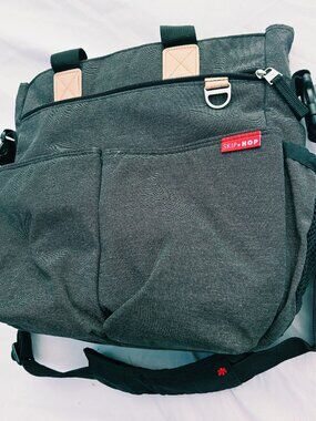 Skip Hop Duo Signature Diaper Bag Heather Grey Messenger Stroller Straps
